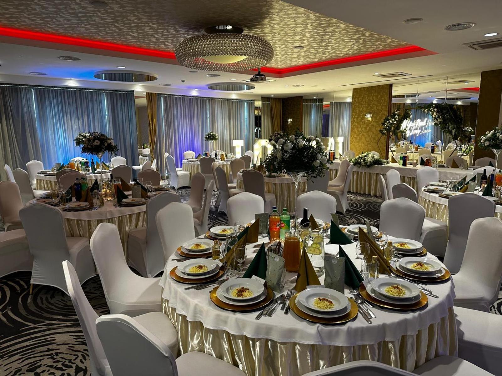 Arena Hotel Spa & Wellness Tychy Eksteriør billede
