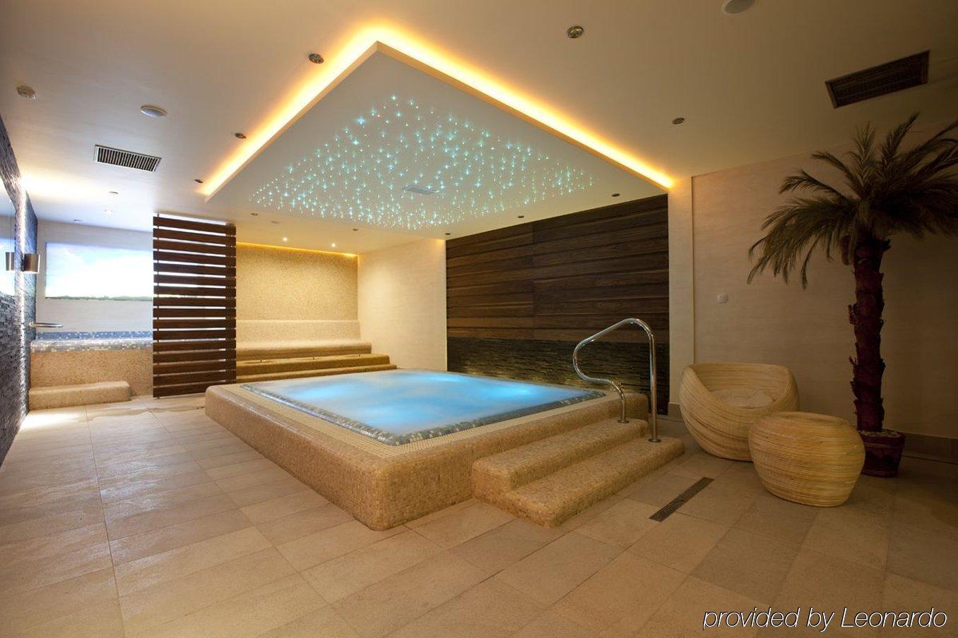 Arena Hotel Spa & Wellness Tychy Eksteriør billede